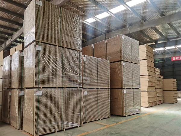 空心刨花板生产厂家